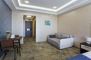 Гостиница Парк Авеню Кореиз Номер-студия с видом на море-9