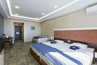 Гостиница Парк Авеню Кореиз Номер-студия с видом на море-7